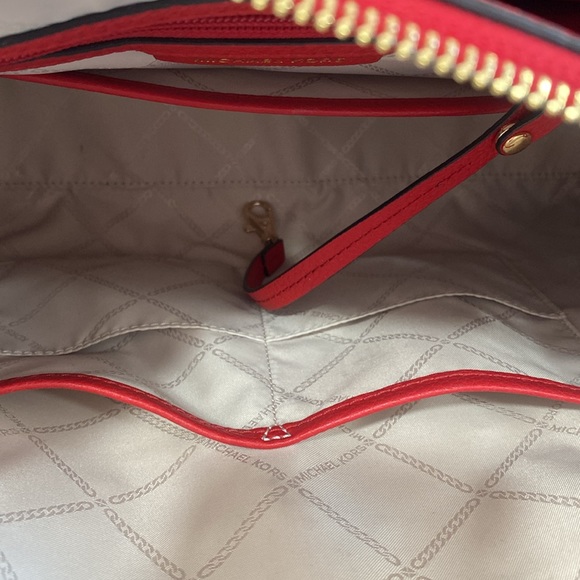 Michael Kors Mercer Belted Large Satchel bag 💼 - Picture 6 of 10